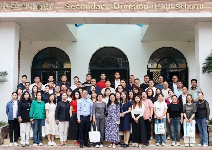 山海牽情,共話育人!新疆班校長走進我校,解鎖多元教育實踐