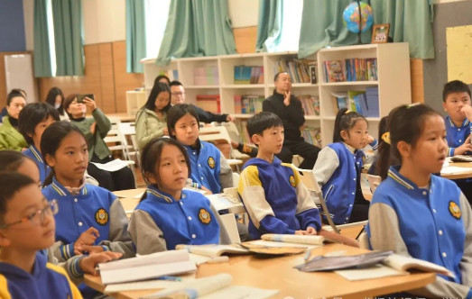 融合部丨以 “表達” 為鑰，破學科之界——融合部小學雙語班家長開放日